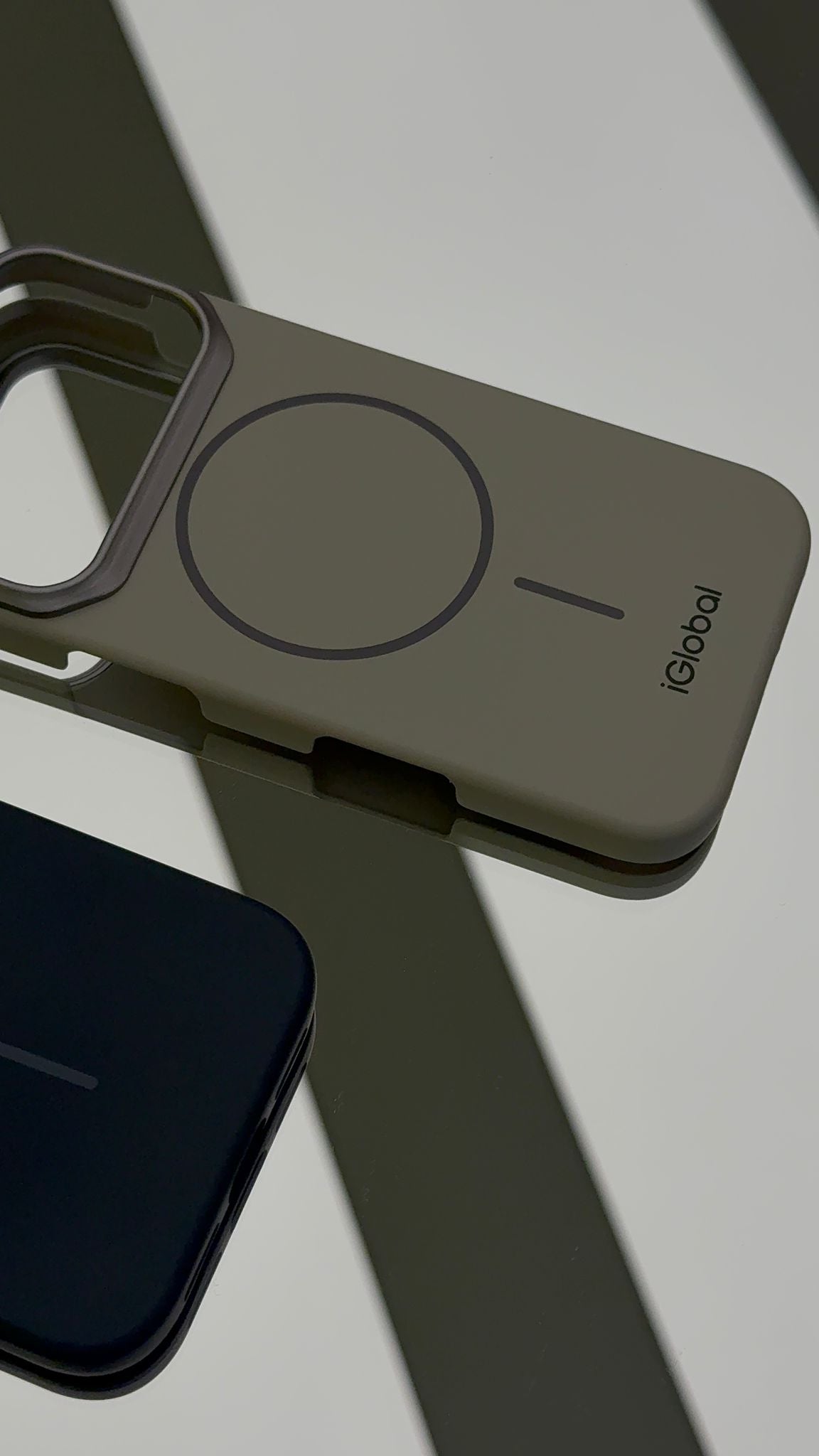 EDGE Magsafe - 17